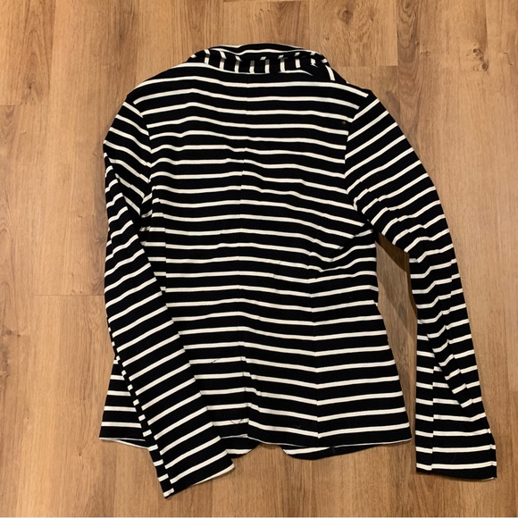 Striped blazer - Picture 2 of 3